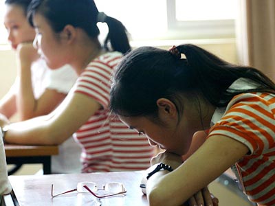 Nỗi niềm con cưng trong lớp - Hình 1