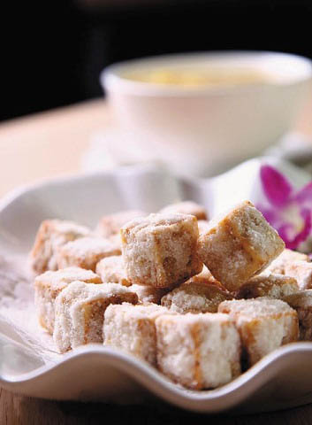 Mứt khoai môn quá ngon - Hình 1