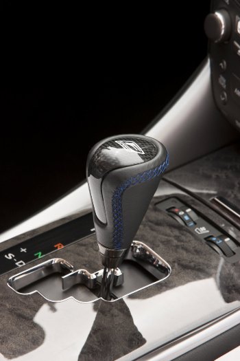 Lexus IS350C F-Sport phiên bản đặc biệt - Hình 2