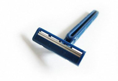 3 bước để XY dọn dẹp râu ria an toàn - Hình 1