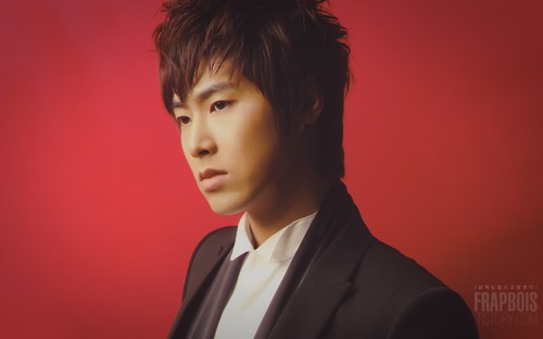 DBSK phá vỡ một kỉ lục 31 năm tuổi tại Nhật; CL thứ hai tung MV lạ tai lạ mắt - Hình 2