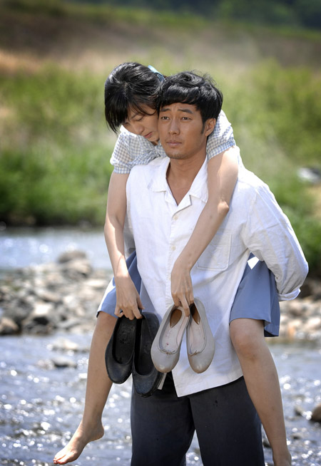 So Ji Sub và Kim Ha Neul kể chuyện đóng cảnh nóng - Hình 22