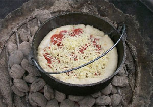Tự tạo lò nướng pizza từ một chiếc nồi - Hình 7