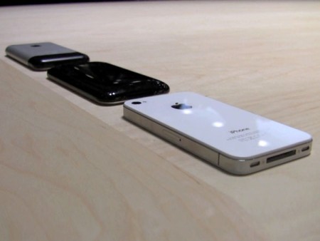 iPhone 4 đọ dáng với iPhone 2G và 3GS - Hình 1