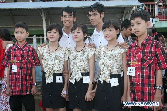 Cặp song sinh nào giống nhau nhất - Hình 5