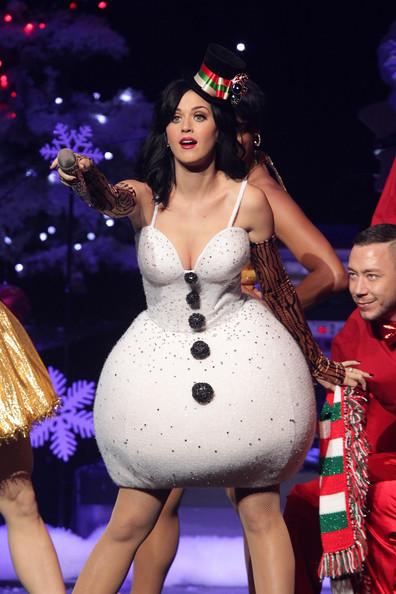 Katy Perry's most bizarre outfits - Photo 5