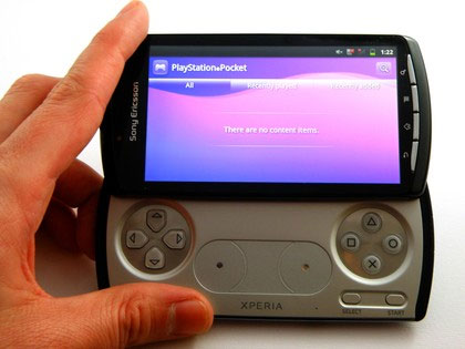 Cận cảnh Sony Ericsson Xperia Play - Hình 12
