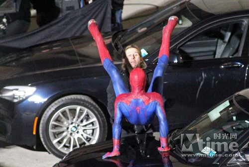 Người Nhện lộ trang phục vô cùng nhạy cảm - Hình 13