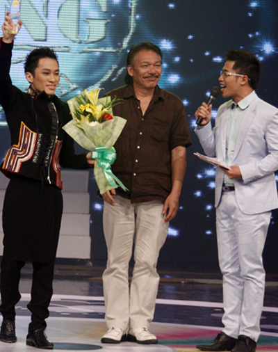 Tùng Dương đoạt giải Album Vàng - Hình 1