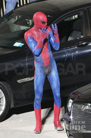 Người Nhện lộ trang phục vô cùng nhạy cảm - Hình 4