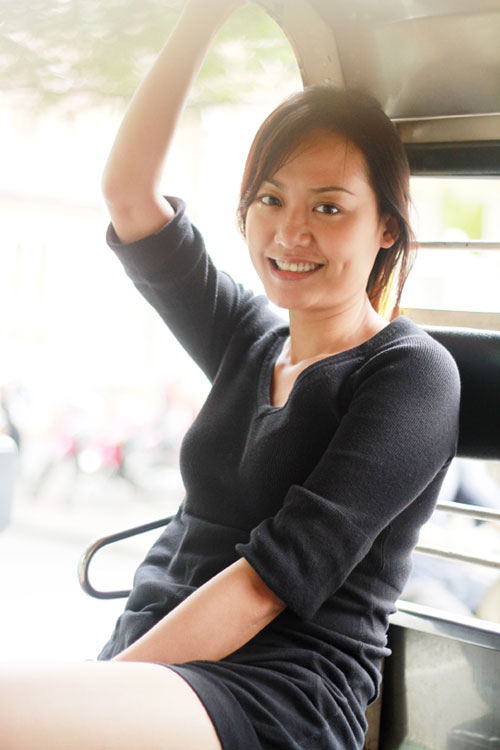 Hồng Ánh mặt mộc đẹp mặn mà - Hình 9