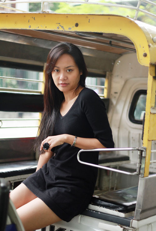 Hồng Ánh mặt mộc đẹp mặn mà - Hình 1