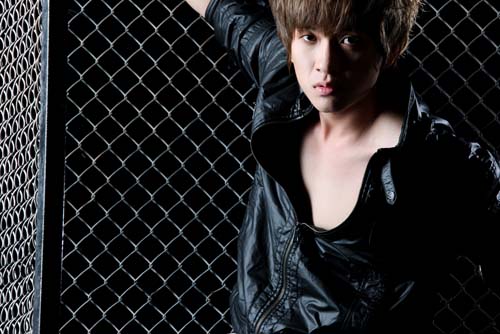 V.Music đắt show hơn sau triển lãm ảnh - Hình 8