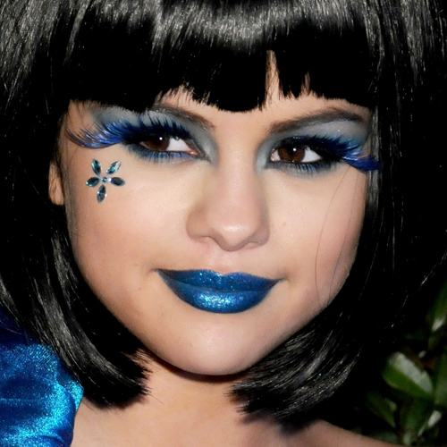 Selena Gomez khoe môi xanh ấn tượng - Hình 6
