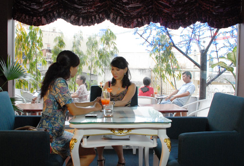 Lý Hùng với nỗi khổ hai vợ - Hình 24