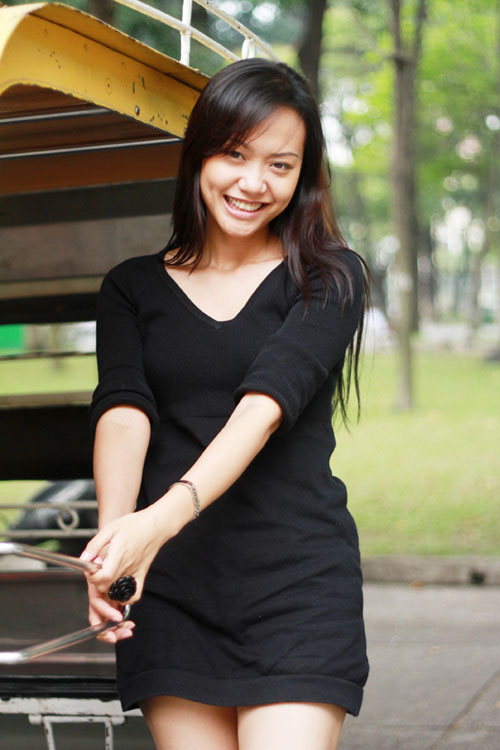 Hồng Ánh mặt mộc đẹp mặn mà - Hình 12