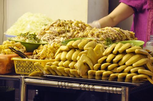 Các quán món trộn ngon nhất Hà Nội - Hình 7