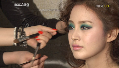 Ngắm Kim Tae Hee cực sexy - Hình 7