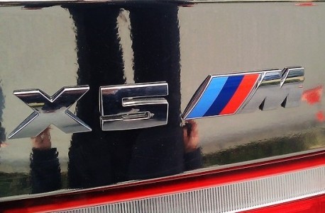 BMW X5 M mạ crôm ở Trung Quốc - Hình 4