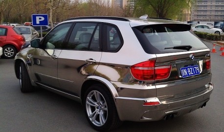 BMW X5 M mạ crôm ở Trung Quốc - Hình 2