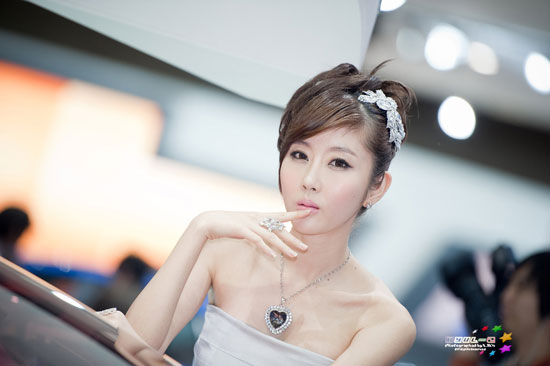Ngũ đại mỹ nhân của làng xe Hàn Quốc - Hình 18