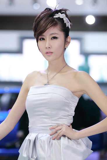 Ngũ đại mỹ nhân của làng xe Hàn Quốc - Hình 73