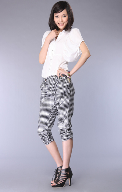Cô nhân viên sành điệu - Hình 12