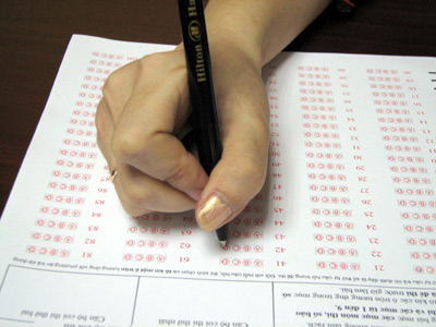 Tuyển sinh ĐH, CĐ 2011: Các lưu ý khi làm bài thi trắc nghiệm - Hình 1
