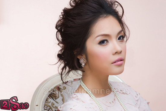 Cẩm Lynh - bông hồng điện ảnh đang thì nở rộ - Hình 6