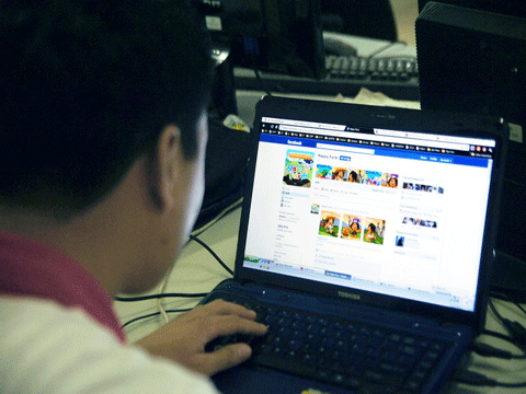 Cảnh báo không vào mạng xã hội bằng trình duyệt IE - Hình 1