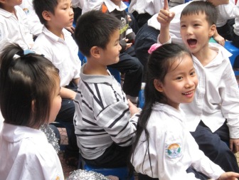 Con được vào lớp 1, chẳng khác nào trúng thưởng - Hình 1