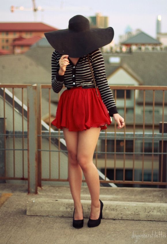 Mặc áo kẻ chất như blogger thời trang - Hình 7