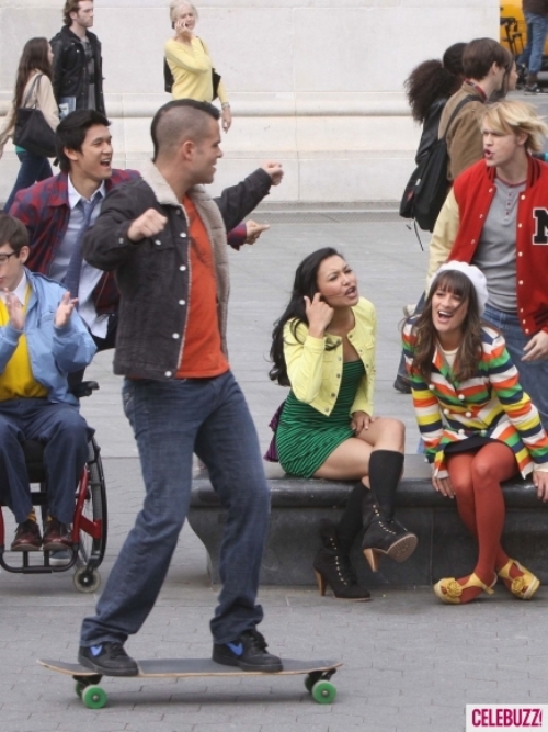 Nick Jonas cũng muốn Glee - Hình 15