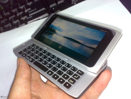 Nokia N9 chạy MeeGo dự kiến ra mắt tháng sau - Hình 2