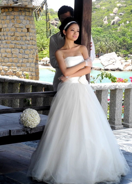 Tuyết Ngọc làm cô dâu của Vĩnh Thụy - Hình 3