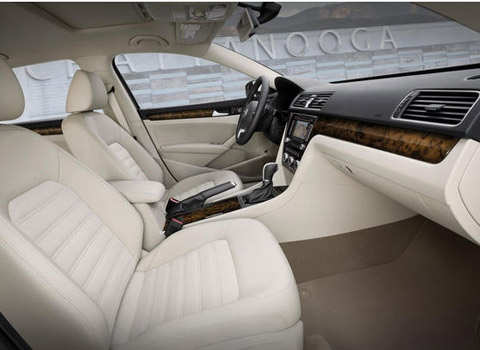 Volkswagen Passat 2012 sẽ rẻ hơn - Hình 7