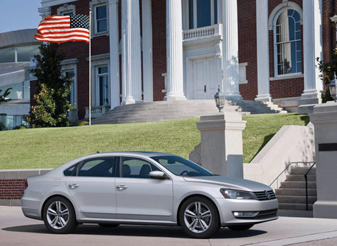 Volkswagen Passat 2012 sẽ rẻ hơn - Hình 1