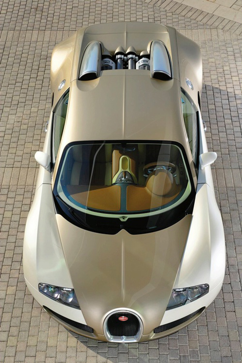 Bugatti Veyron 16.4 cuối cùng xuất xưởng - Hình 6