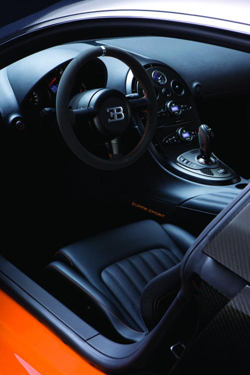Bugatti Veyron 16.4 cuối cùng xuất xưởng - Hình 12