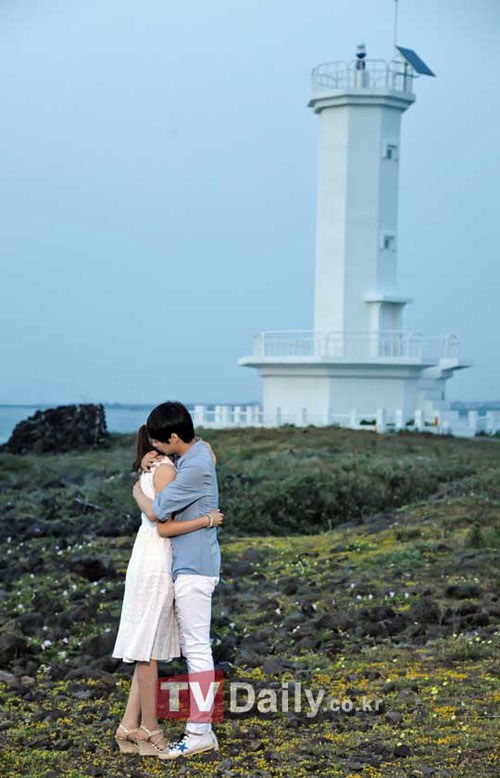 Cặp đôi Hàn tình tứ tại đảo Jeju - Hình 4