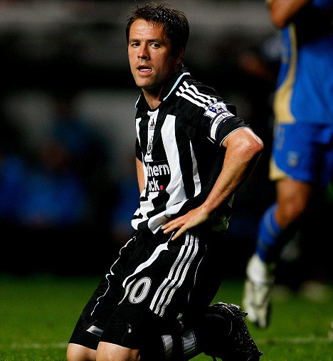 Chân gỗ Michael Owen là kẻ vô ơn? - Hình 4