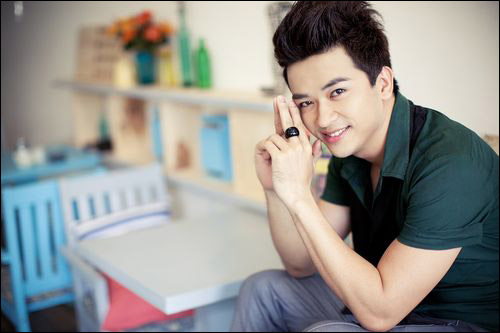 Minh Tuấn A# hạnh phúc với tình yêu mới - Hình 1