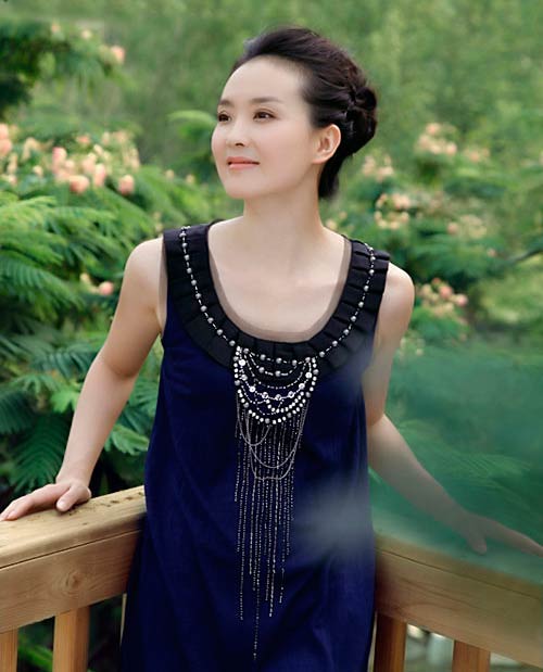 Vương Diễm sợ vợ cũ của chồng phá đám - Hình 13