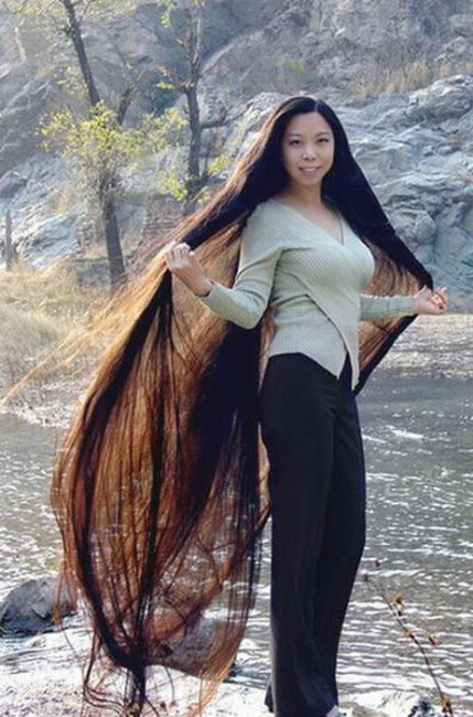 Ngắm người đẹp Hoa hậu Việt Nam có mái tóc dài 1m4 | Báo Dân trí