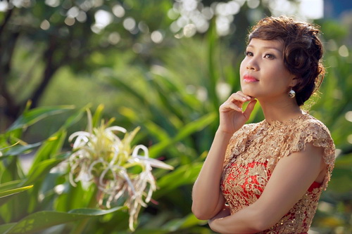 Cẩm Ly hóa quý bà sang trọng - Hình 11