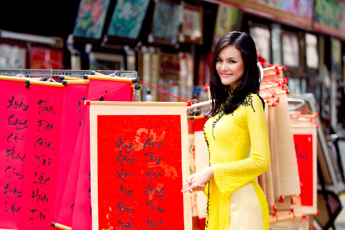 Chọn sắc vàng để thịnh trong năm Thìn - Hình 2