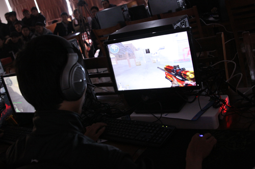 Danh hiệu Best of Sniper 2011 của Đột Kích đã có chủ - Hình 11