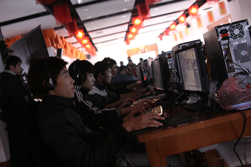 Danh hiệu Best of Sniper 2011 của Đột Kích đã có chủ - Hình 7