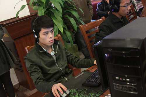 Danh hiệu Best of Sniper 2011 của Đột Kích đã có chủ - Hình 16