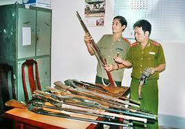 Hung thủ bắn chết CSCĐ trên phố bị bắt khi trong tay 2 súng - Hình 1